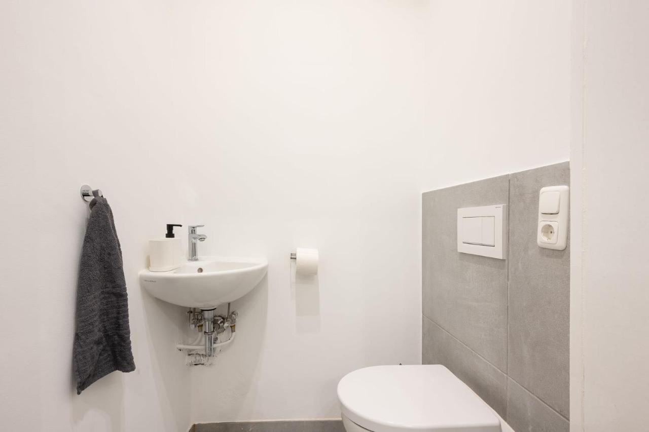 Wiesen Living - For Up To Twelve People Apartamento Múnich